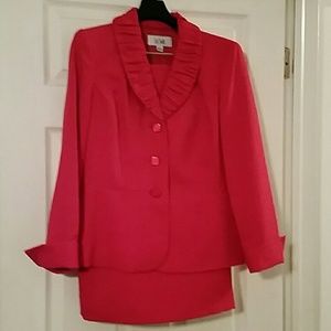 Le Suit 2pc suit skirt w/jacket